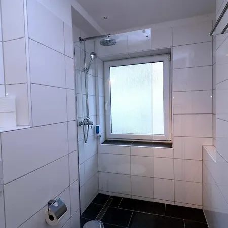 Kompass A 202-203 Apartman